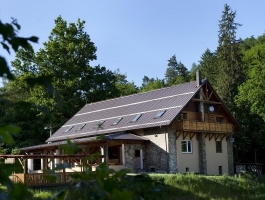 chata Pod Břesteckou skalou